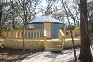 yurts-glamping-dfw37